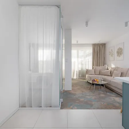 Westin House Koralowa Pool & Sauna By Solarento Appartement